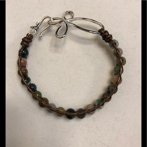 Silver-plated green bead bracelet